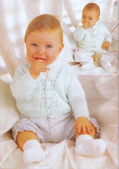 HAYFIELD PRETTY BABIES IN 3 & 4 PLY KNITTING BOOK 7076 - Image 12