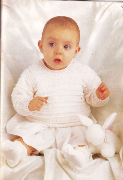 HAYFIELD PRETTY BABIES IN 3 & 4 PLY KNITTING BOOK 7076 - Image 9